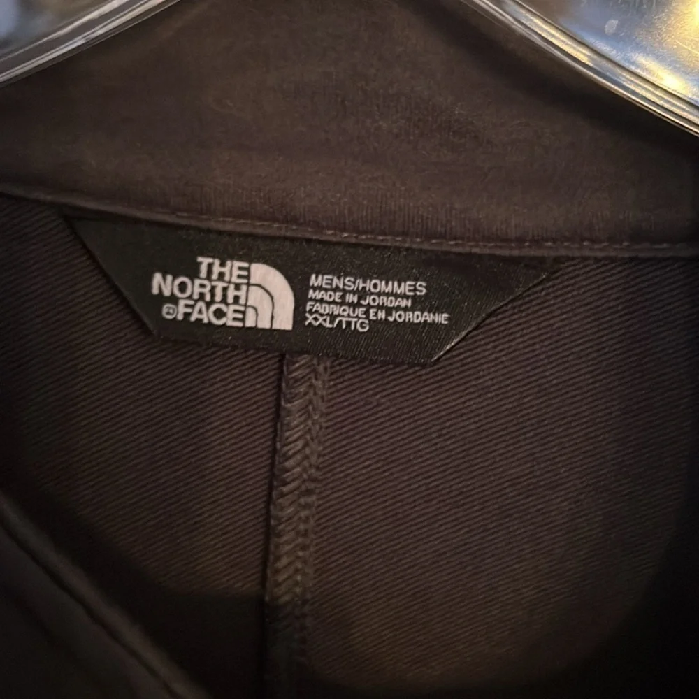 The Northface Windfall men’s 2XL gray jacket